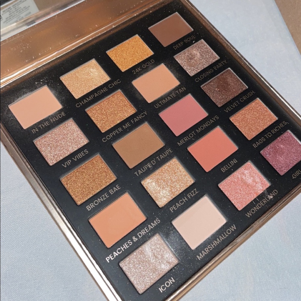 iconic london eyeshadow palette